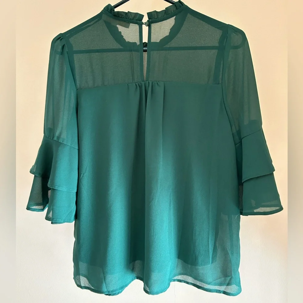 Monteau Los Angeles Emerald Green Blouse | Women S | Ruffle Sleeve Flowy Top - Picture 5 of 9